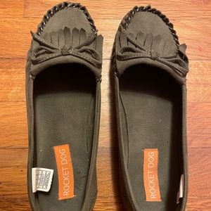 Olive green comfortable loafers